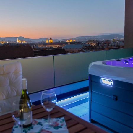 Centropolitan Penthouse #Jacuzzi #Freeparking Apartment Будапеща Екстериор снимка